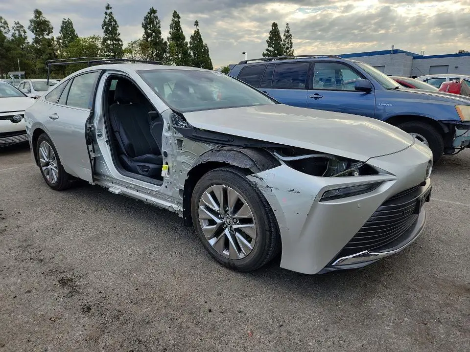 2024 TOYOTA MIRAI XLE  