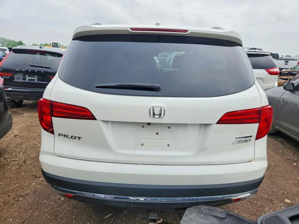 2017 HONDA PILOT TOURING  