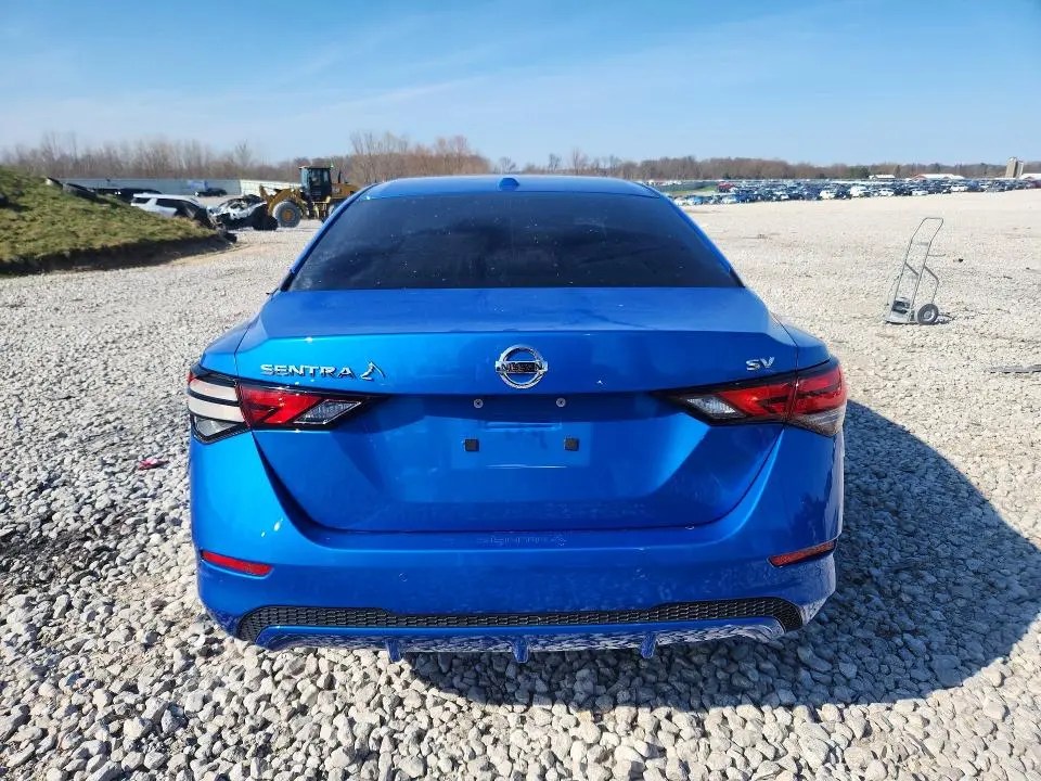 2022 NISSAN SENTRA SV  