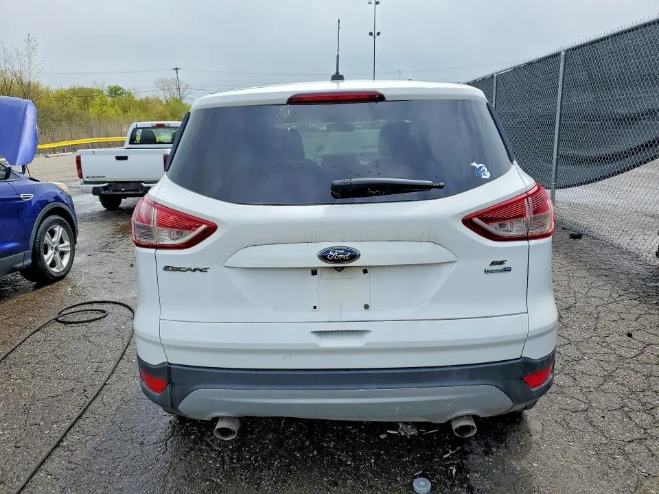 2014 FORD ESCAPE SE  
