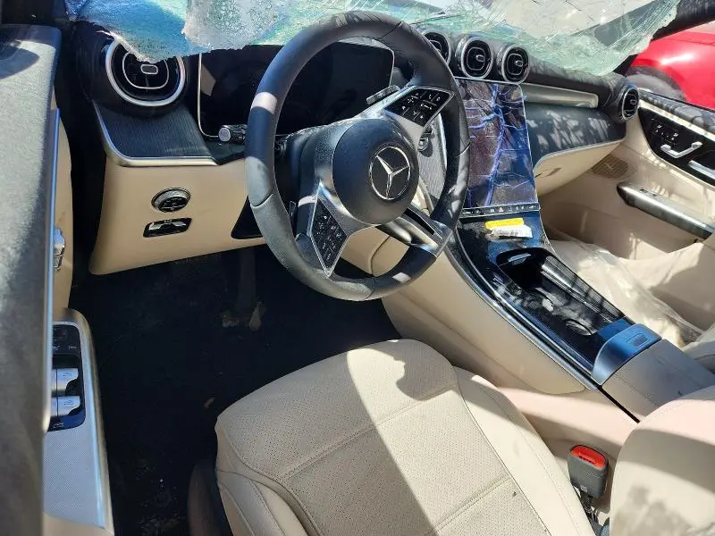 2026 MERCEDES-BENZ GLC 300  