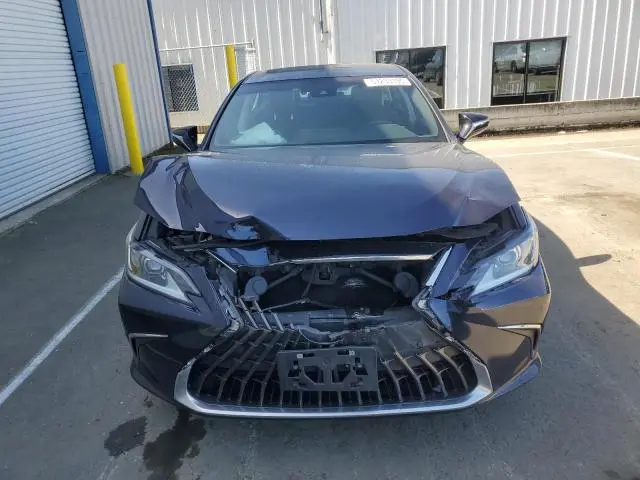 2022 LEXUS ES 300H BASE  