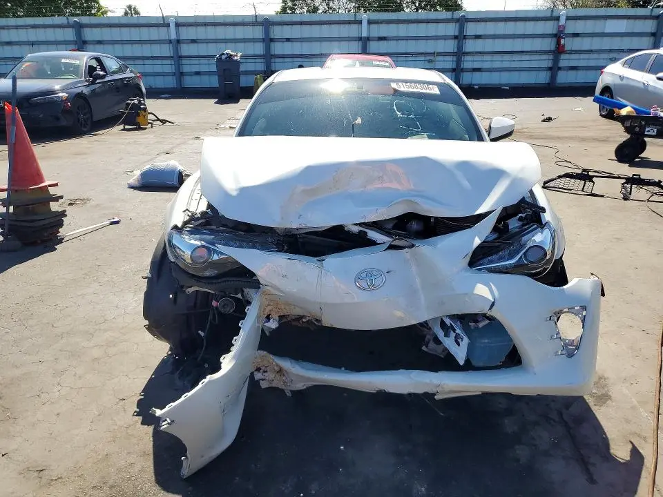 2017 TOYOTA 86 BASE  