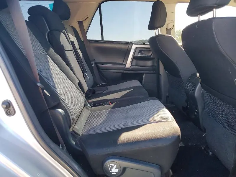 2016 TOYOTA 4RUNNER SR5  