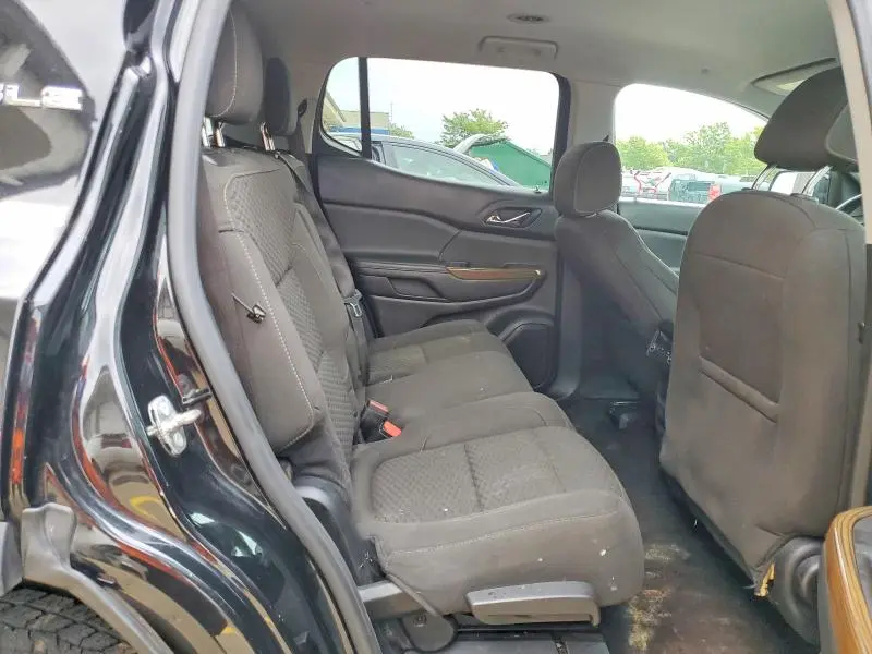 2017 GMC ACADIA SLE  