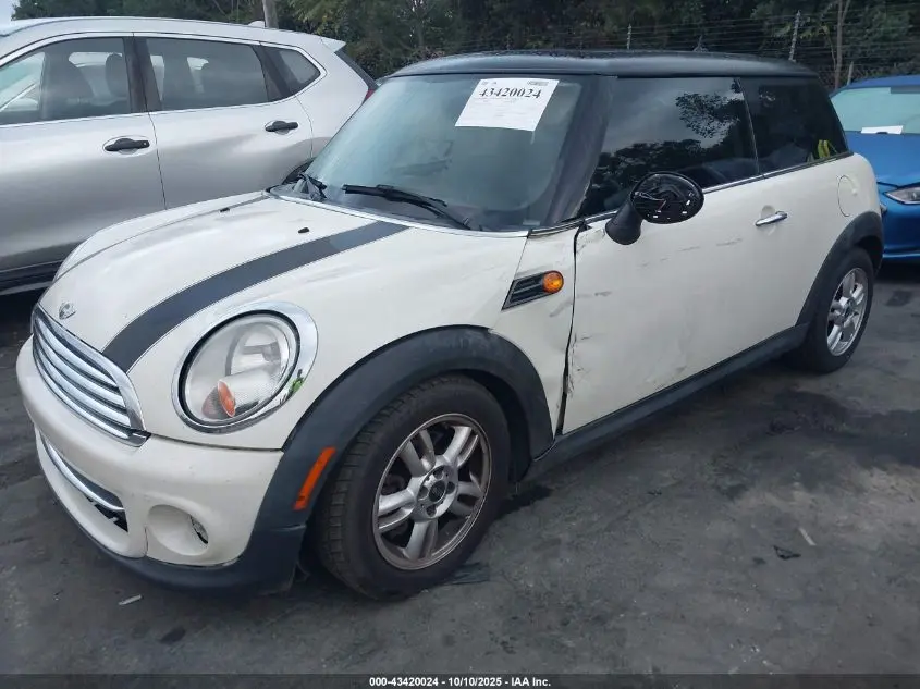 2013 MINI HARDTOP COOPER