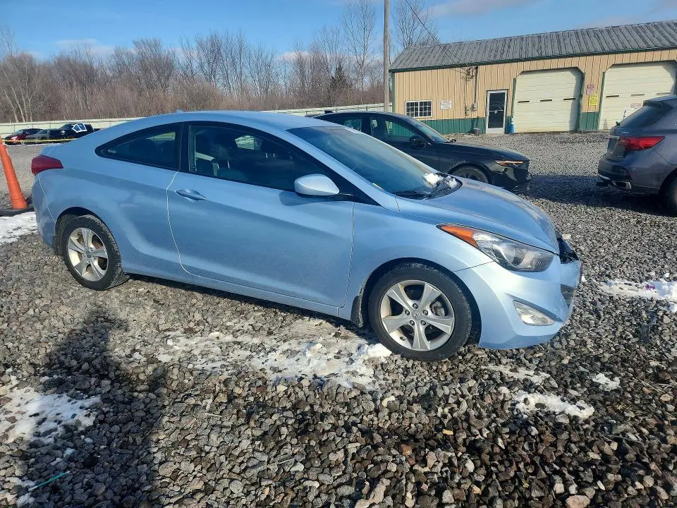 2013 HYUNDAI ELANTRA COUPE GS  