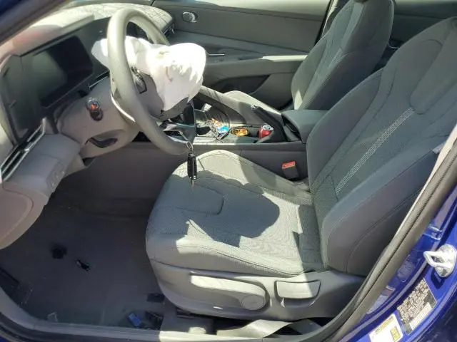 2024 HYUNDAI ELANTRA SE  