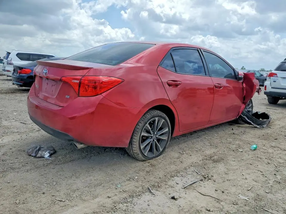 2018 TOYOTA COROLLA SE  