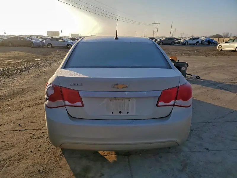 2013 CHEVROLET CRUZE LS  