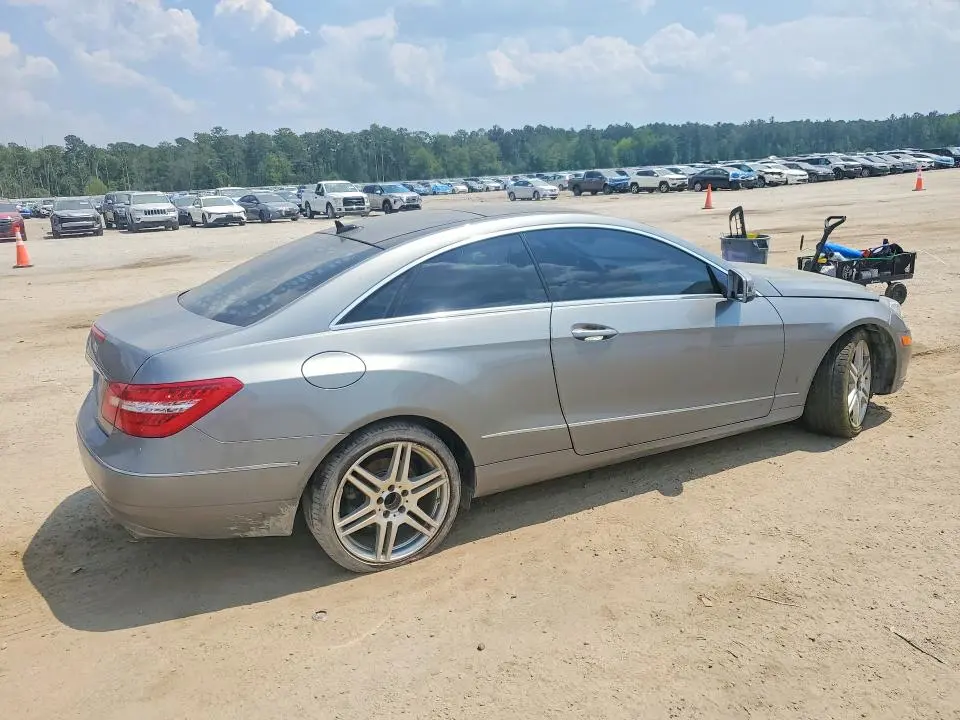 2010 MERCEDES-BENZ E 350  
