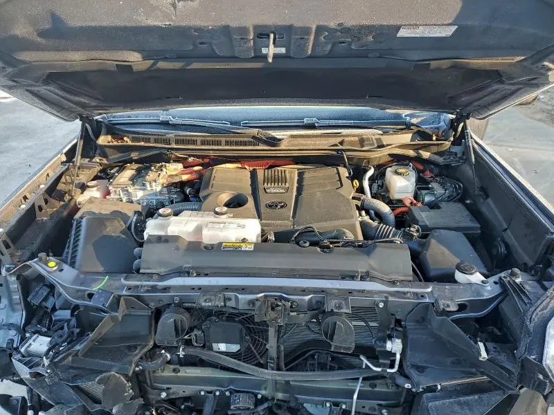 2024 TOYOTA TUNDRA CREWMAX LIMITED  