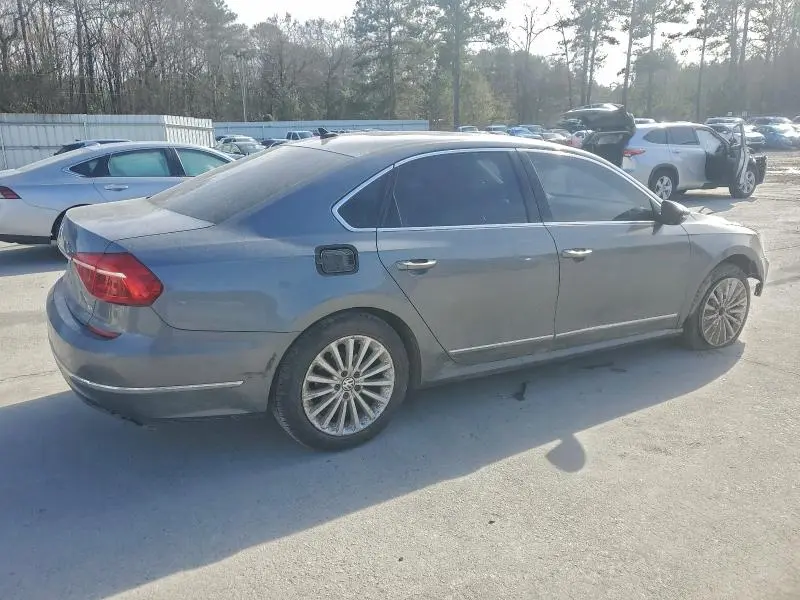 2016 VOLKSWAGEN PASSAT SE  