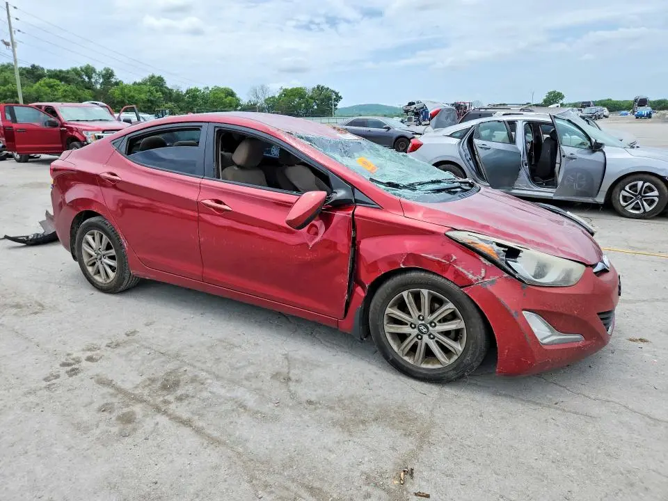 2014 HYUNDAI ELANTRA SE  