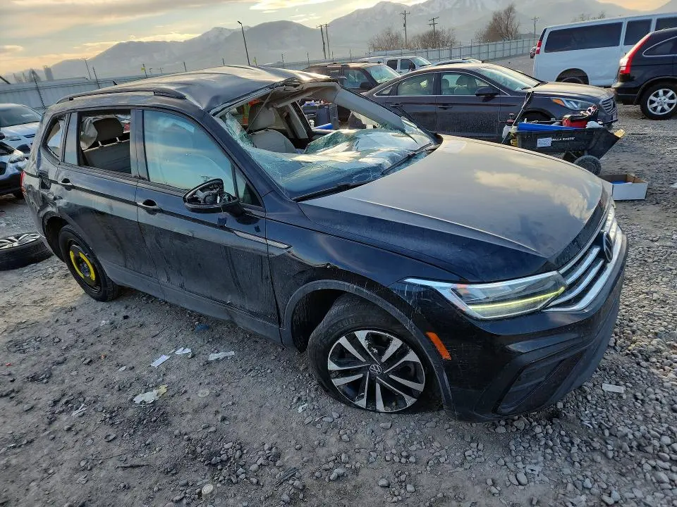 2022 VOLKSWAGEN TIGUAN S  