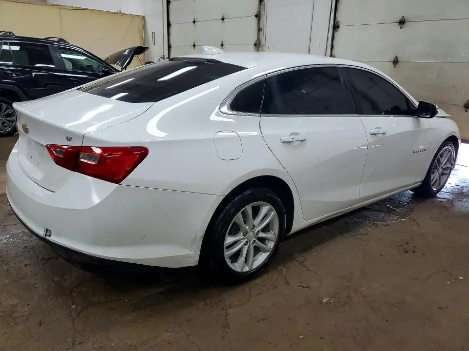 2017 CHEVROLET MALIBU LT  