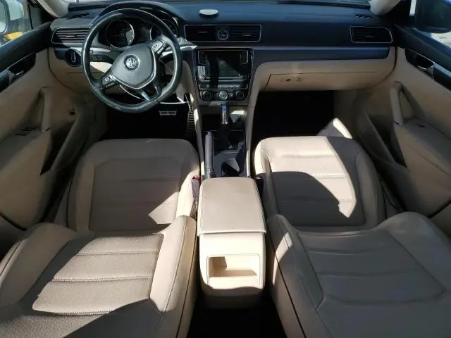 2017 VOLKSWAGEN PASSAT R-LINE  