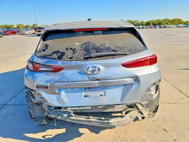 2018 HYUNDAI KONA SE  
