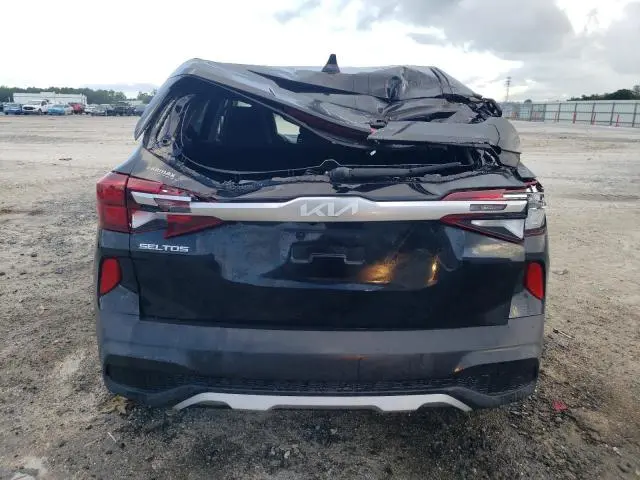 2022 KIA SELTOS LX  