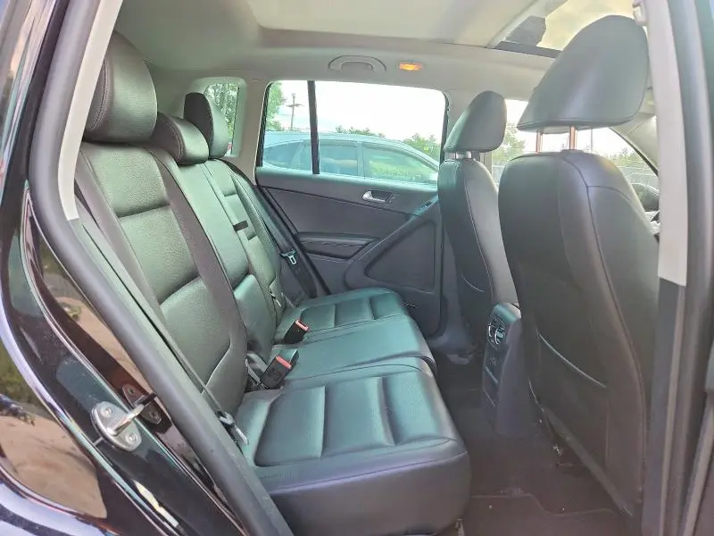 2014 VOLKSWAGEN TIGUAN S  