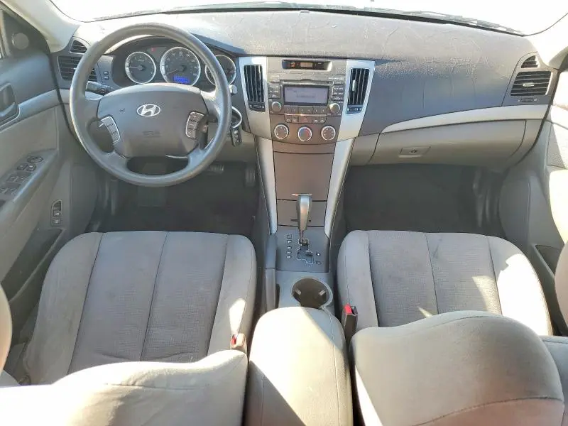 2010 HYUNDAI SONATA GLS  