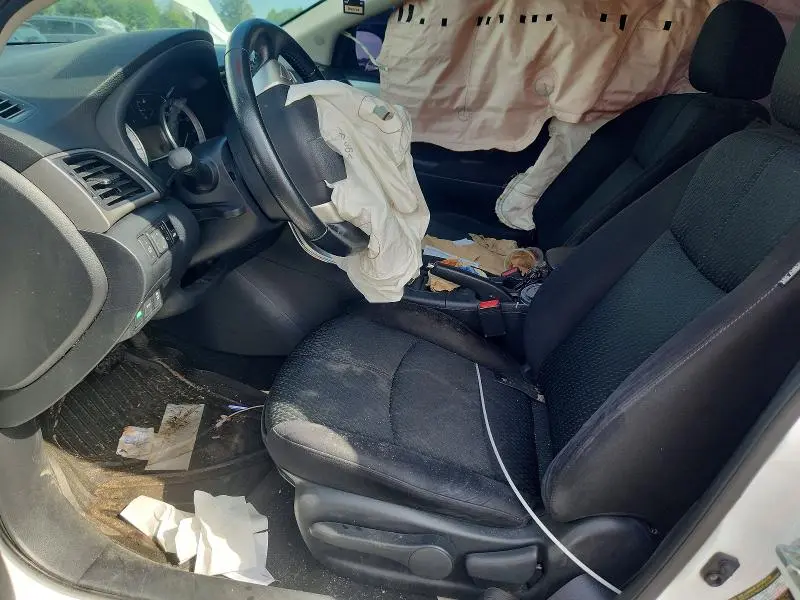 2015 NISSAN SENTRA SR  