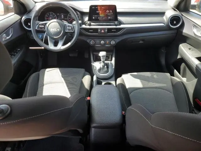 2022 KIA FORTE FE  