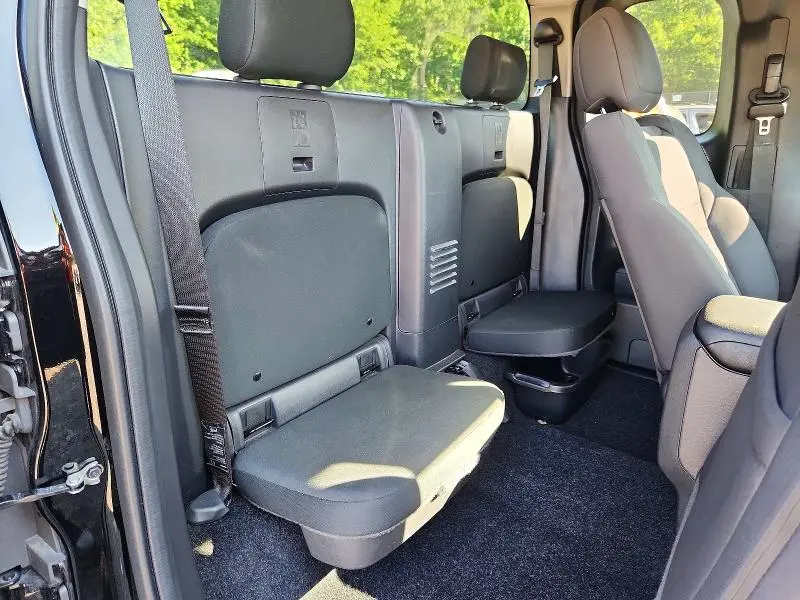 2025 NISSAN FRONTIER S  
