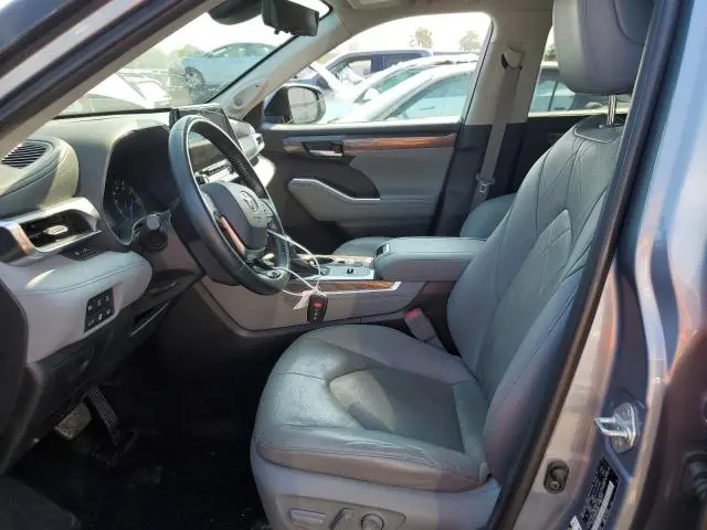 2021 TOYOTA HIGHLANDER HYBRID PLATINUM  