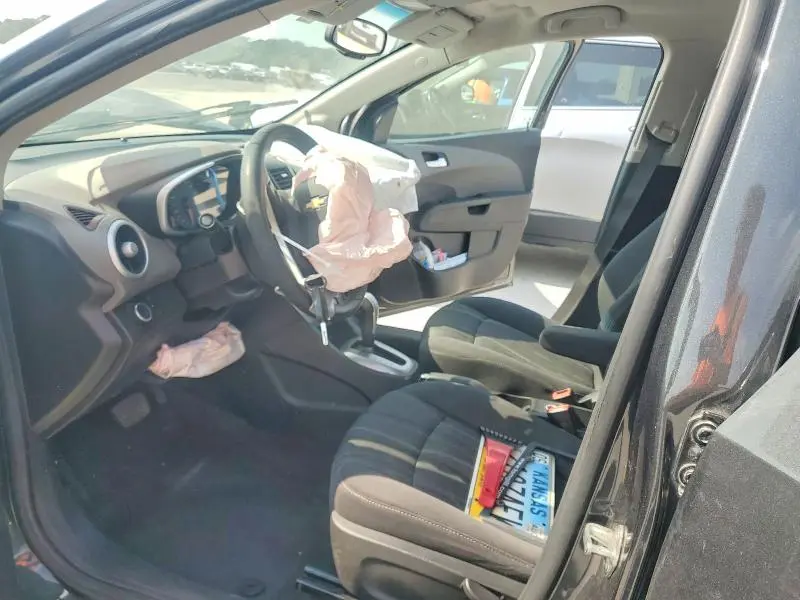 2017 CHEVROLET SONIC LT  