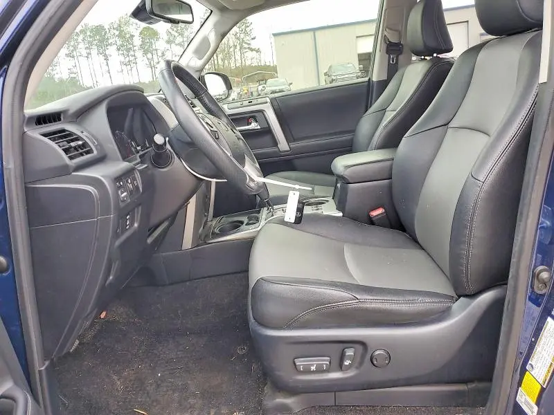 2020 TOYOTA 4RUNNER SR5  