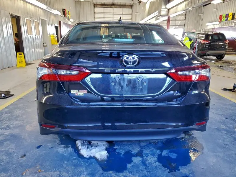 2022 TOYOTA CAMRY LE  