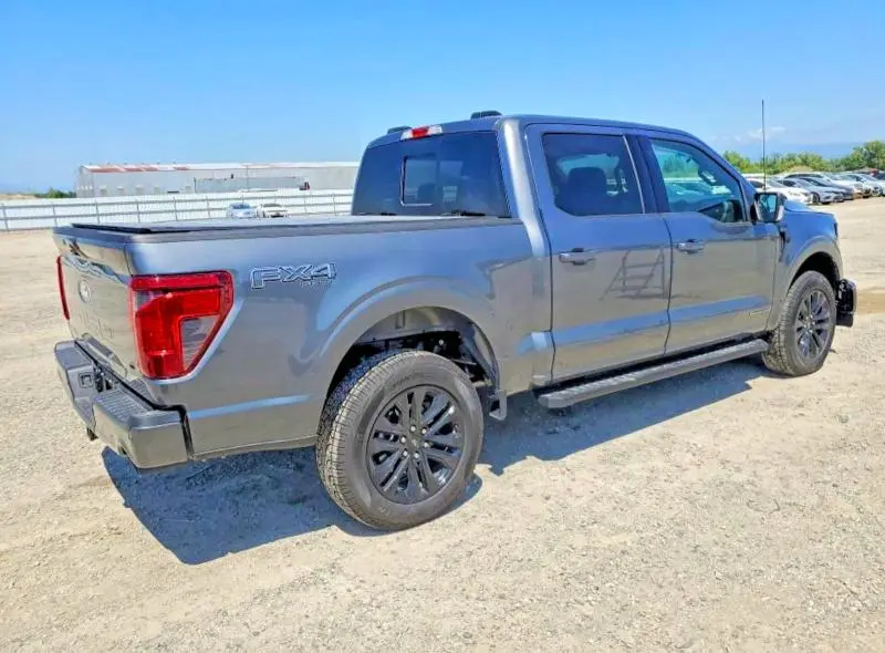 2025 FORD F150 XLT  