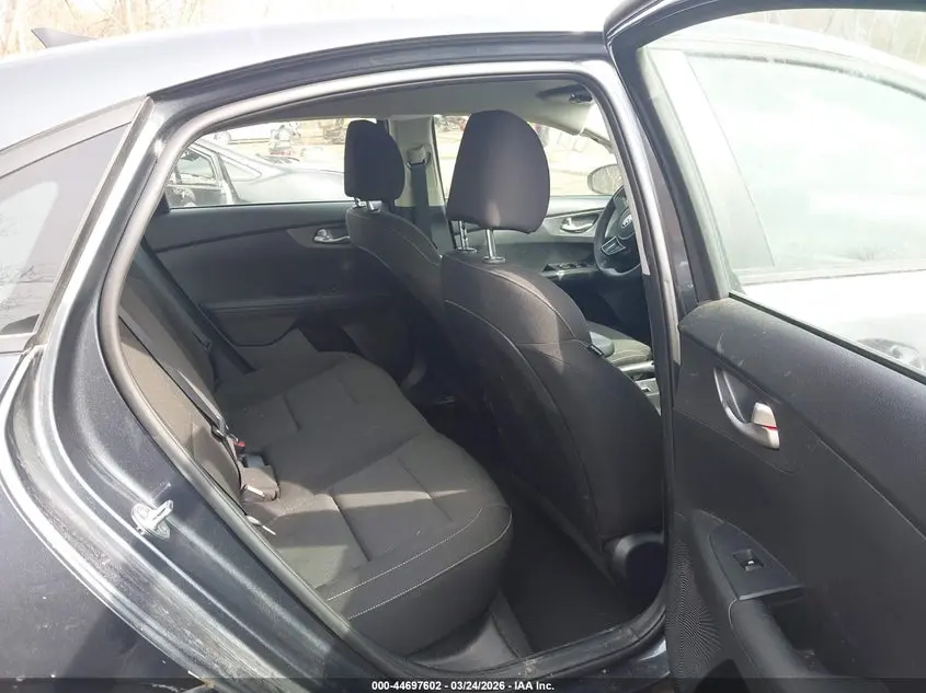 2021 KIA FORTE FE