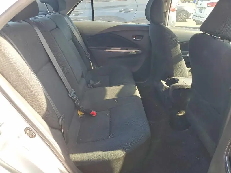 2010 TOYOTA YARIS BASE  