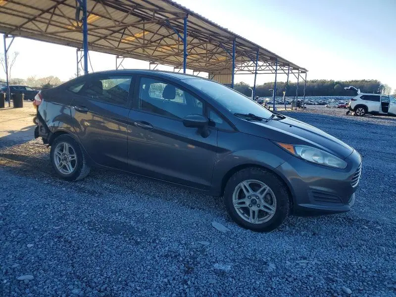 2017 FORD FIESTA SE  