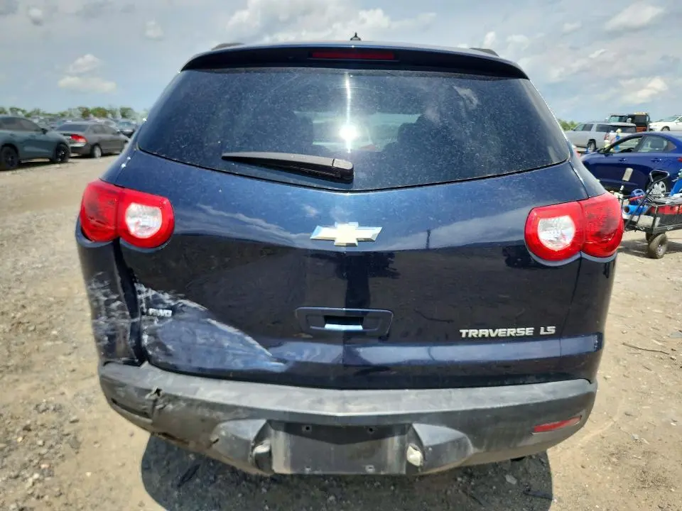 2012 CHEVROLET TRAVERSE LS  
