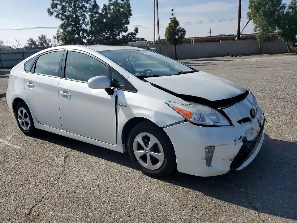 2013 TOYOTA PRIUS   