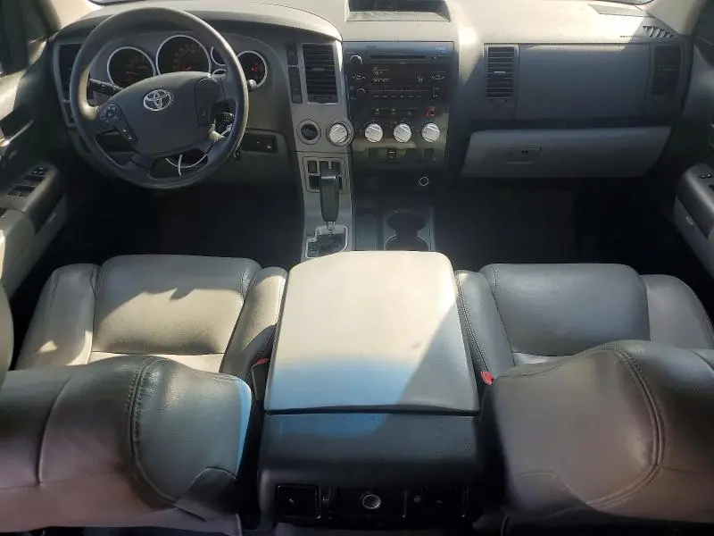 2011 TOYOTA TUNDRA CREWMAX SR5  