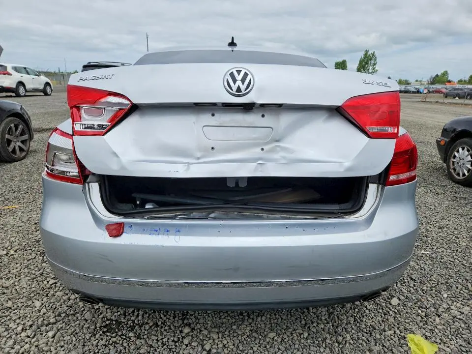 2013 VOLKSWAGEN PASSAT SEL  