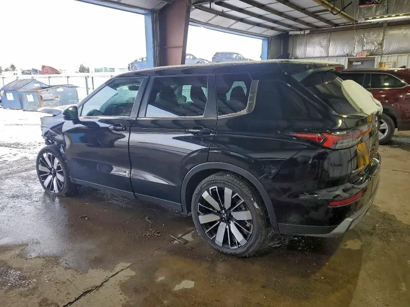 2025 MITSUBISHI OUTLANDER SE  