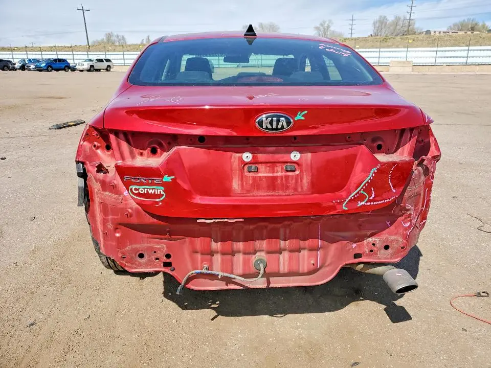 2019 KIA FORTE LXS  