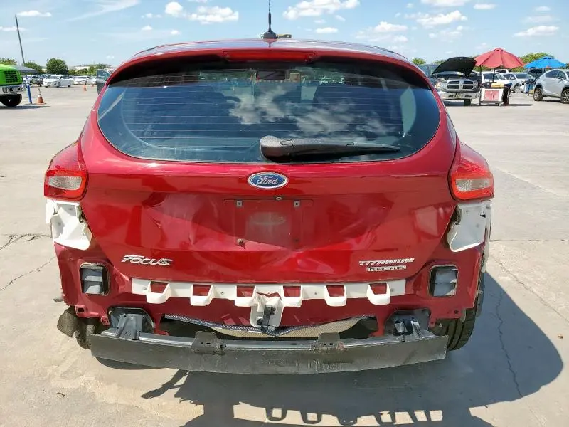 2015 FORD FOCUS TITANIUM  