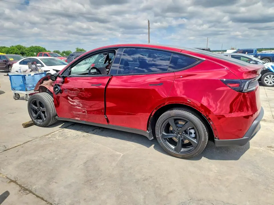 2026 TESLA MODEL Y   
