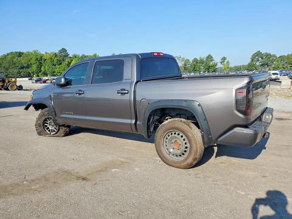 2015 TOYOTA TUNDRA CREWMAX LIMITED  
