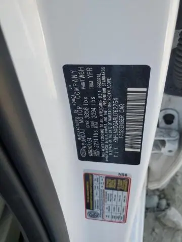 2024 HYUNDAI ELANTRA SEL  