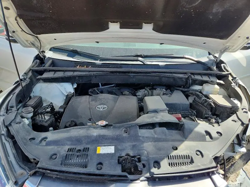 2019 TOYOTA HIGHLANDER LIMITED PLATINUM  