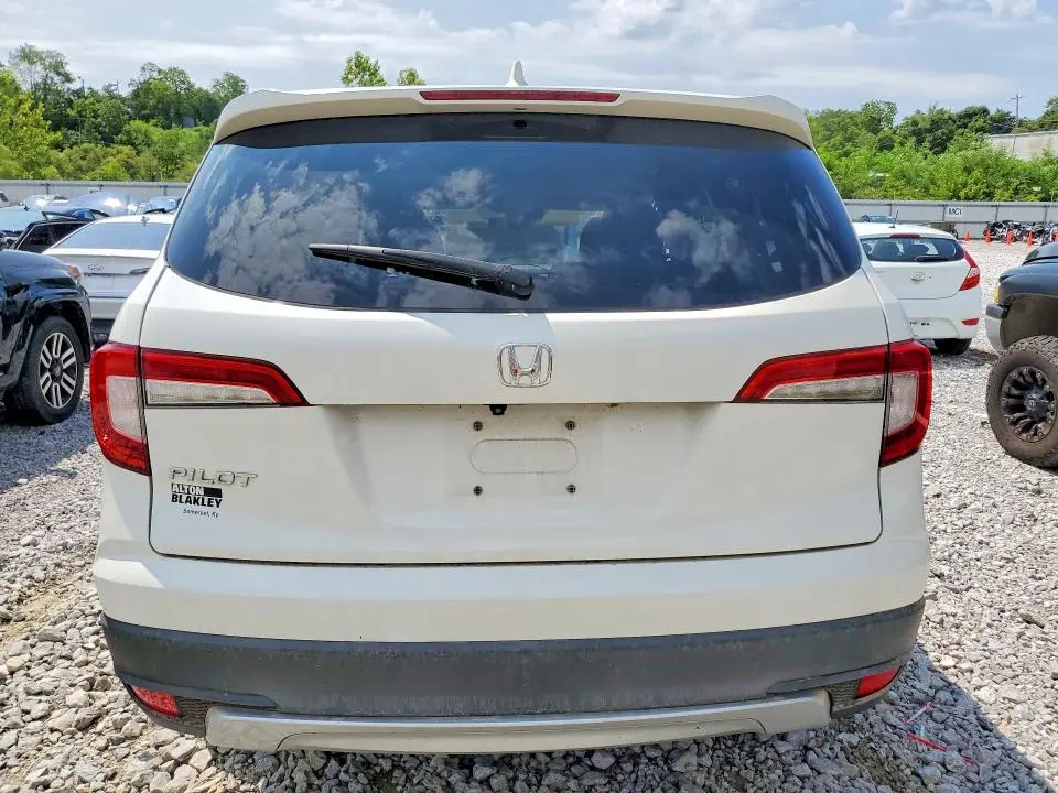 2019 HONDA PILOT EX  