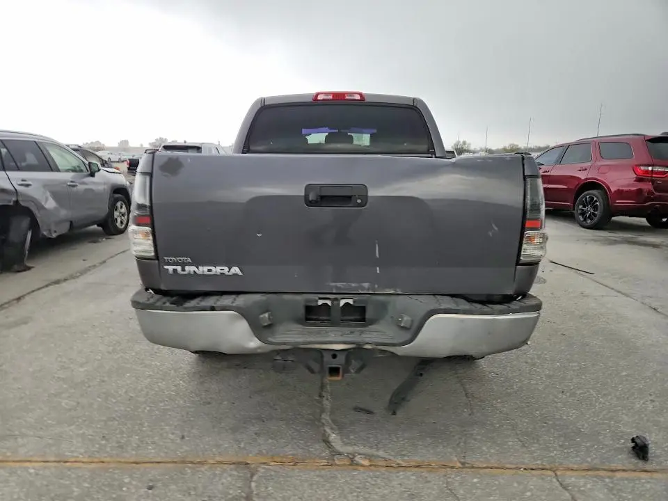 2013 TOYOTA TUNDRA GRADE  