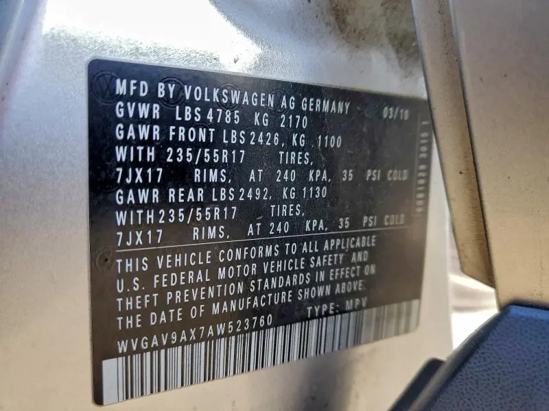 2010 VOLKSWAGEN TIGUAN S  